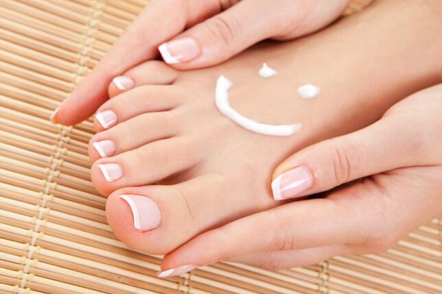 foot skin care prevents the formation of fungus