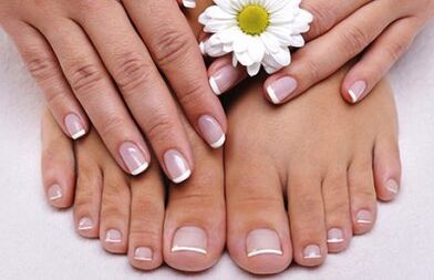 healthy nails after treatment of fungus with celandine