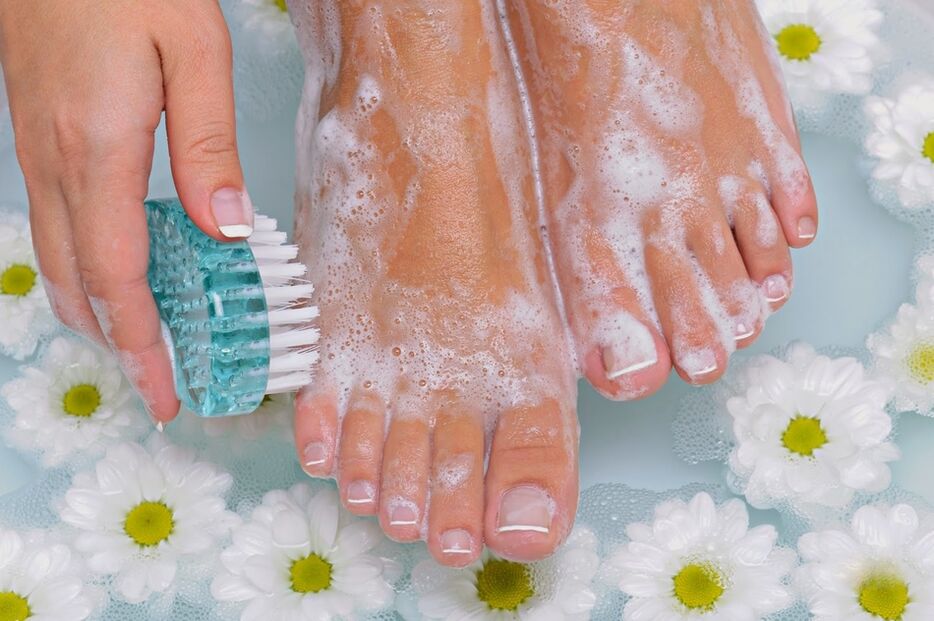 Regular foot hygiene is an excellent prevention against fungal infection. 